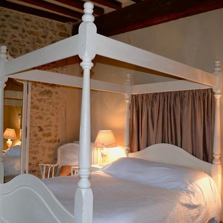 14Th Century Priory In Pressigny Bed & Breakfast Pressigny  Exterior photo