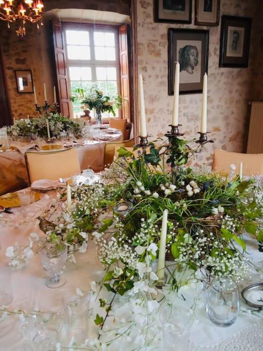 14Th Century Priory In Pressigny Bed & Breakfast Pressigny  Exterior photo