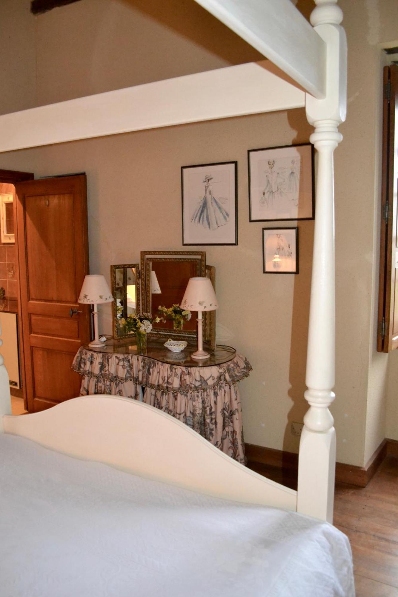 14Th Century Priory In Pressigny Bed & Breakfast Pressigny  Exterior photo